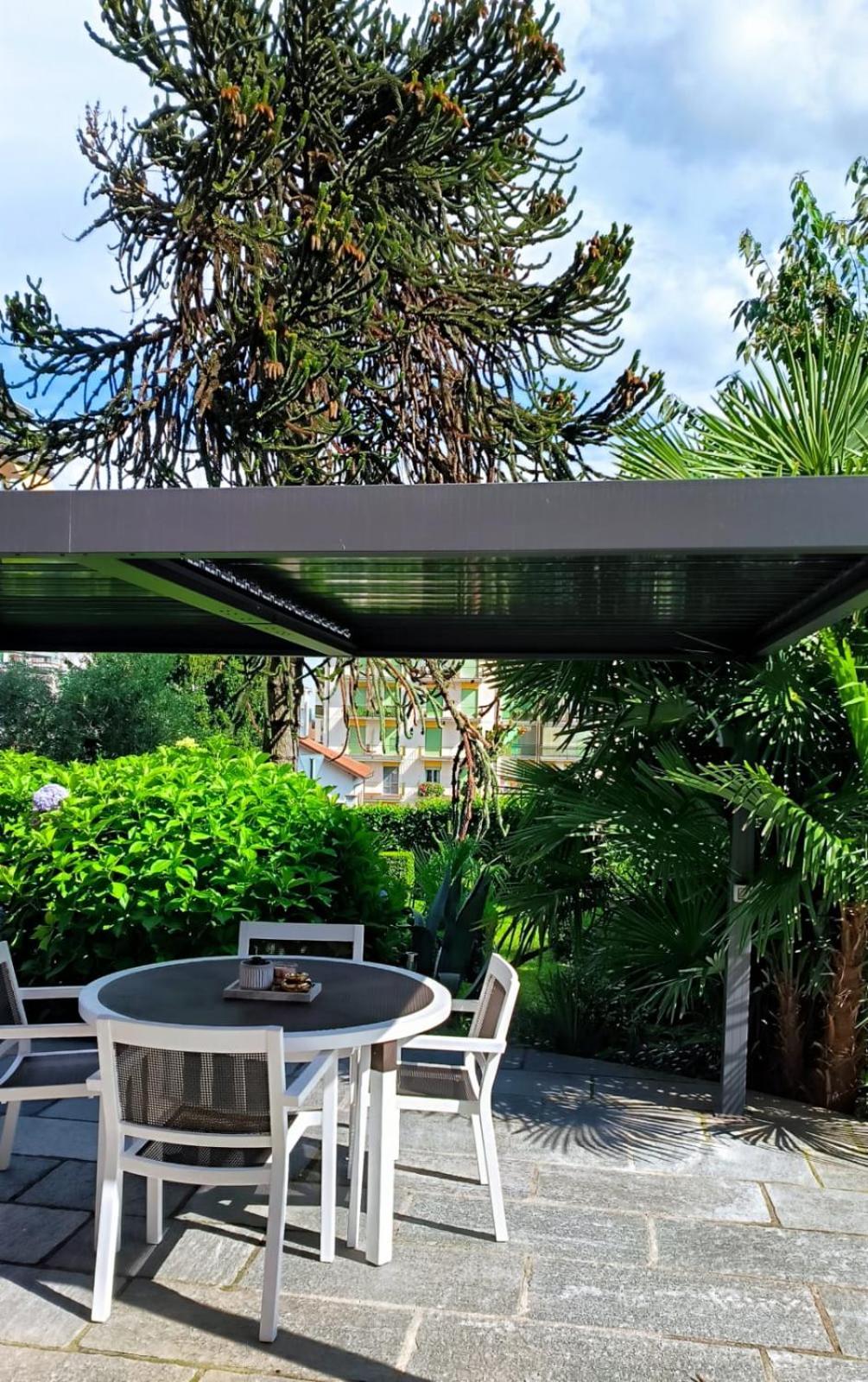 Villa Marchesa 阿罗纳 外观 照片